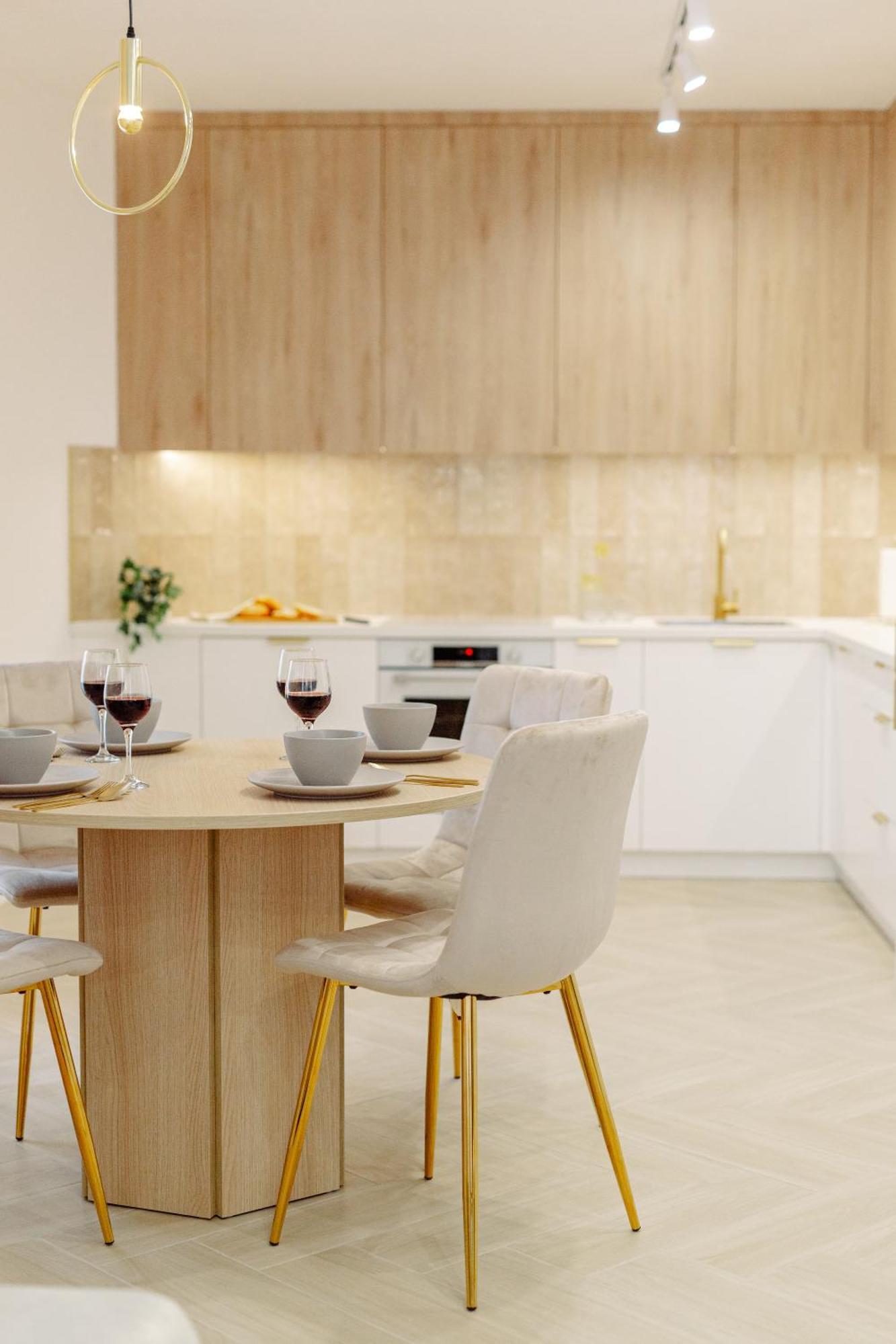 Jacuzzi Haven In - Private Terrace & Parking